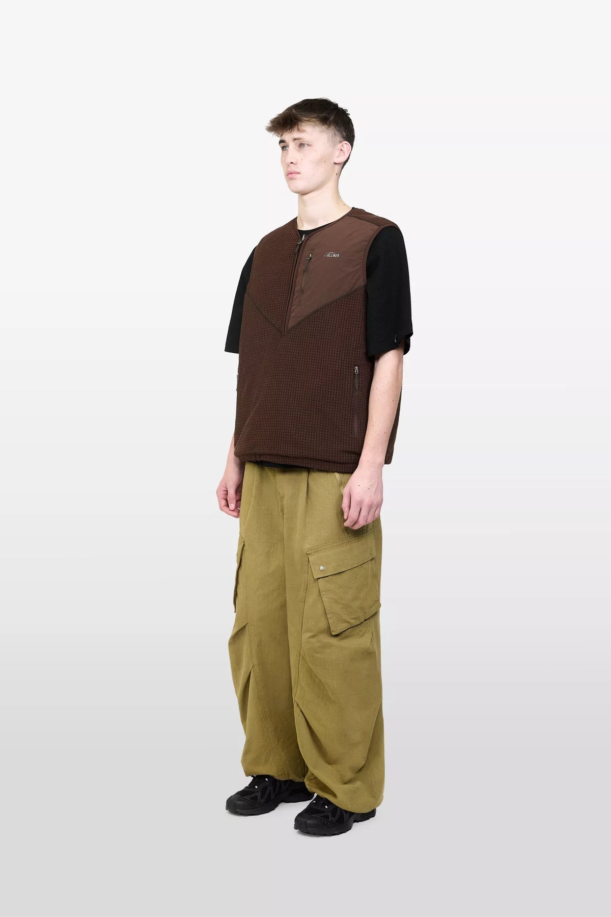 Aldar Reversible Vest
