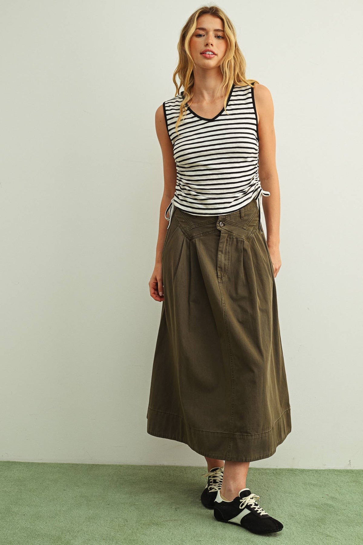 Mini Pleat Long Skirt