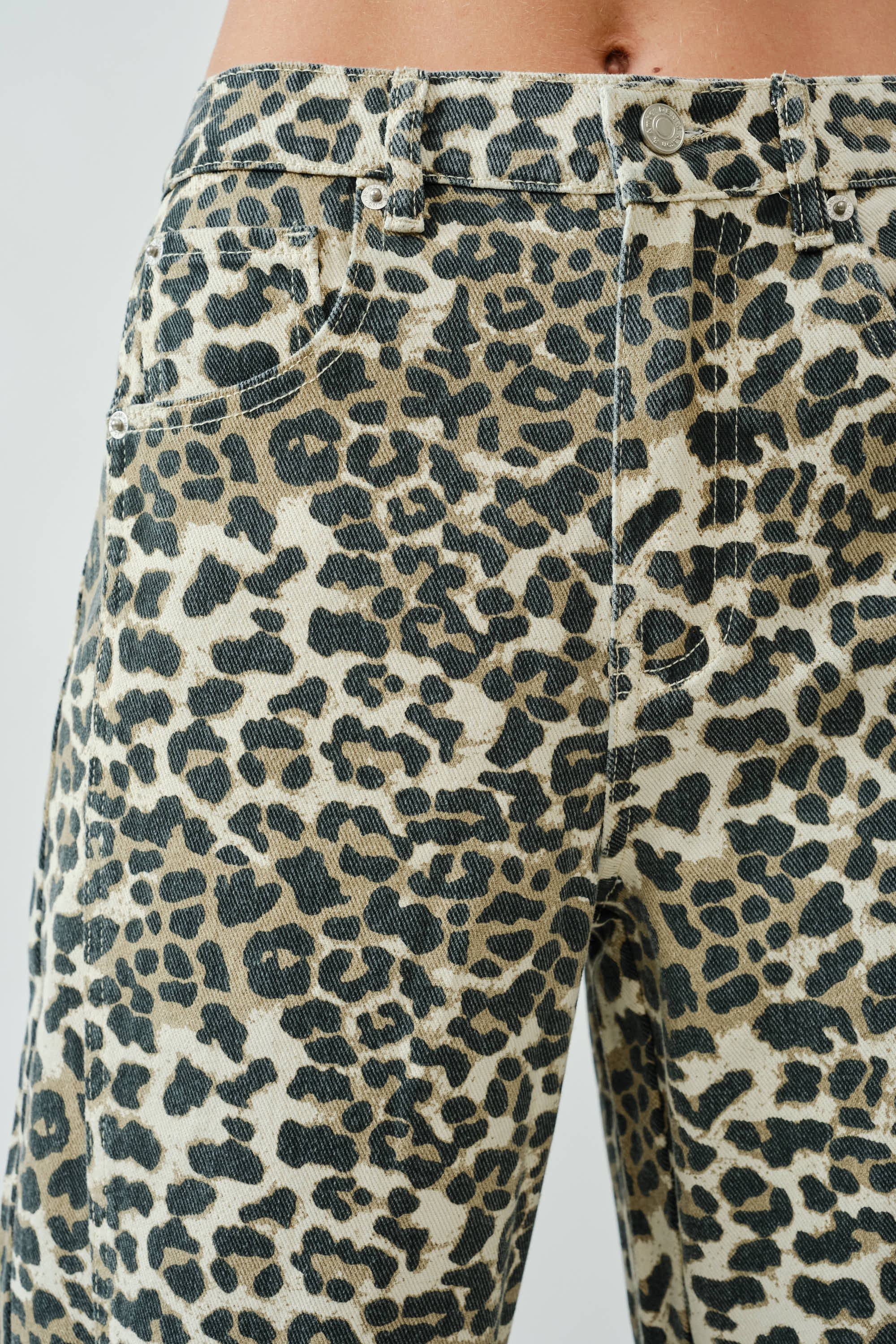 Slouchy Crop Fit Barrel Jeans - ACME FINE GOODS