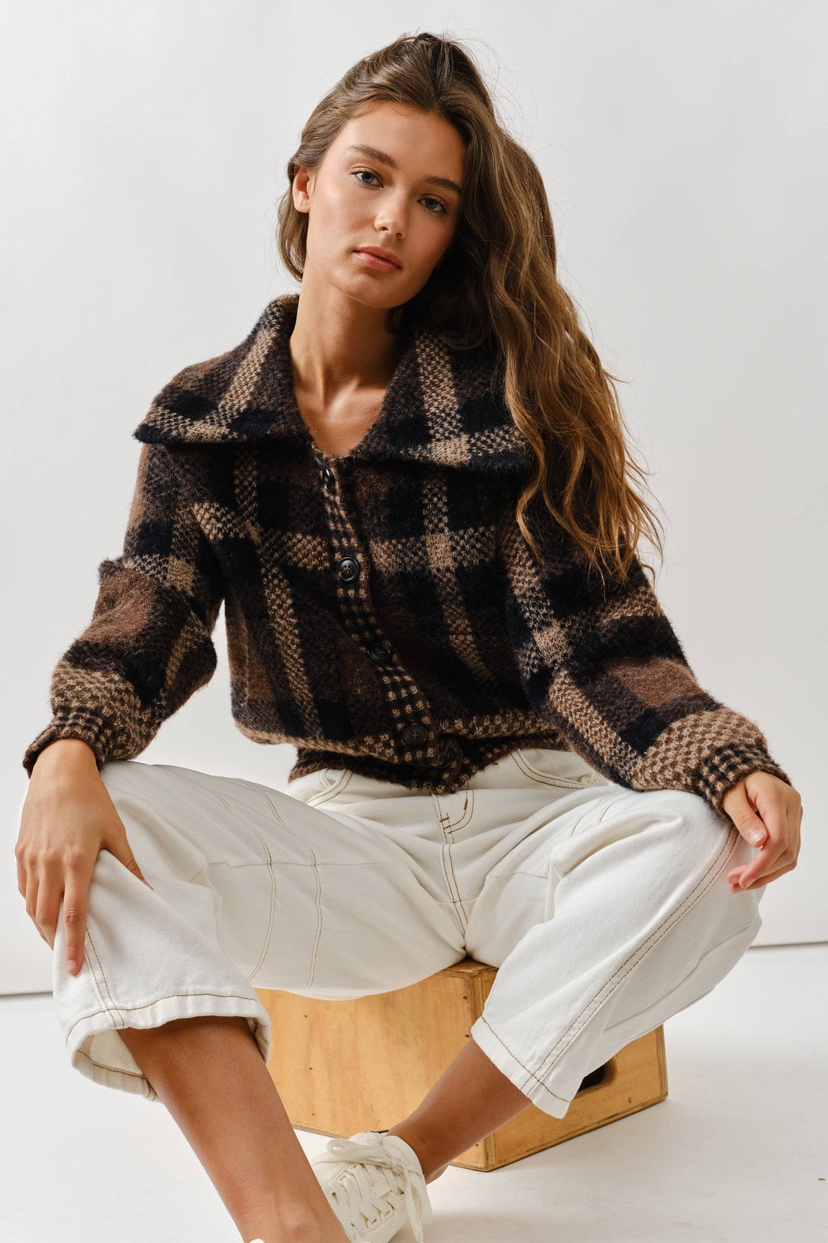 MAJ3293 PLAID BUTTON DOWN CARDIGAN - ACME FINE GOODS
